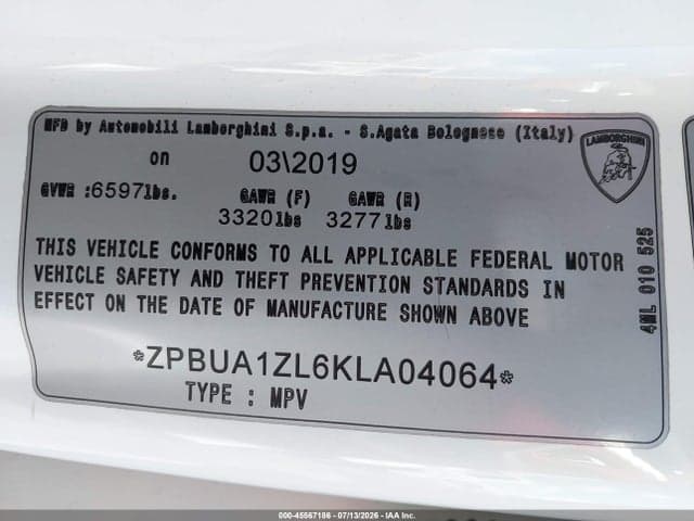 2019 LAMBORGHINI URUS 9