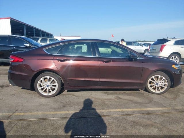2019 FORD FUSION SE 13