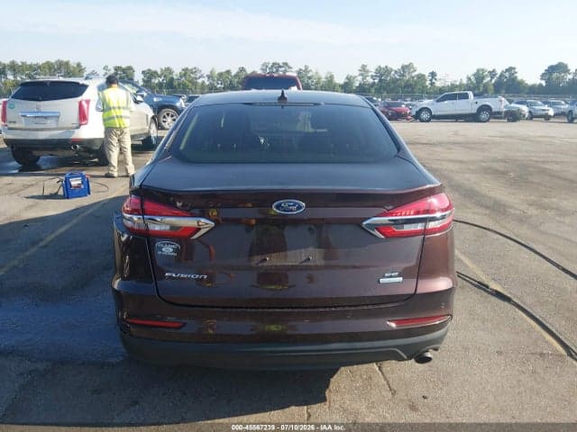2019 FORD FUSION SE 16