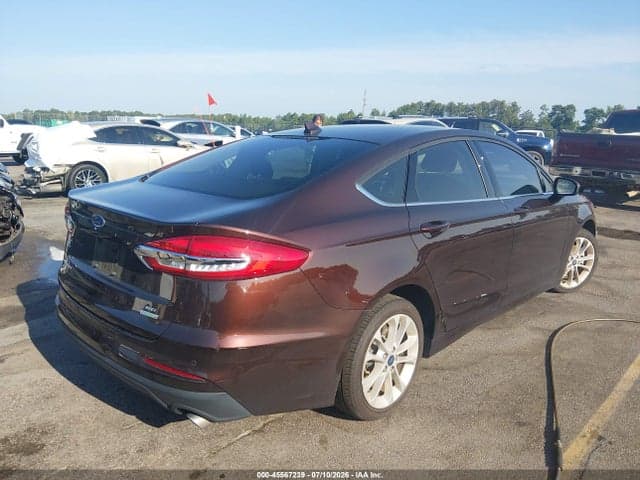 2019 FORD FUSION SE 4