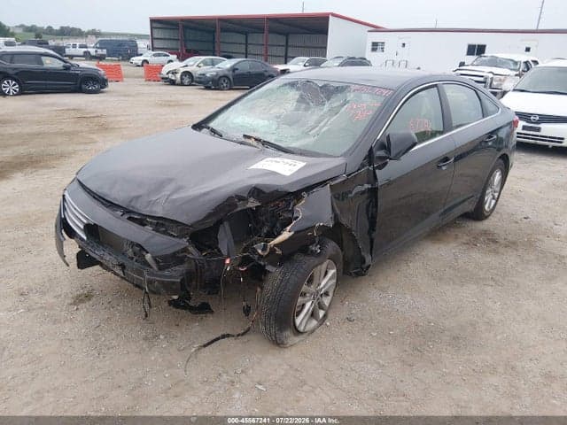 2017 HYUNDAI SONATA SE 2