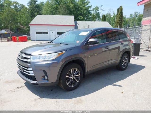 2018 TOYOTA HIGHLANDER XLE 2