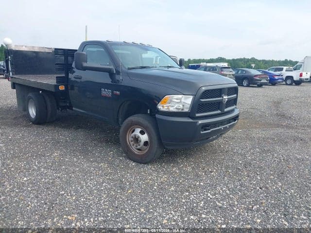 2017 RAM 3500 CHASSIS TRADESMAN/SLT 1