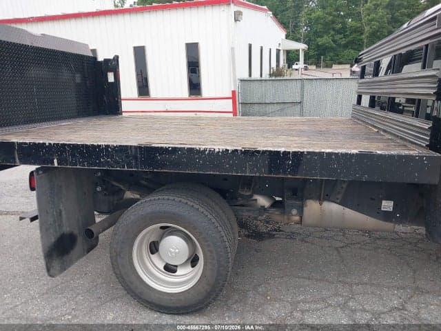 2017 RAM 3500 CHASSIS TRADESMAN/SLT 12