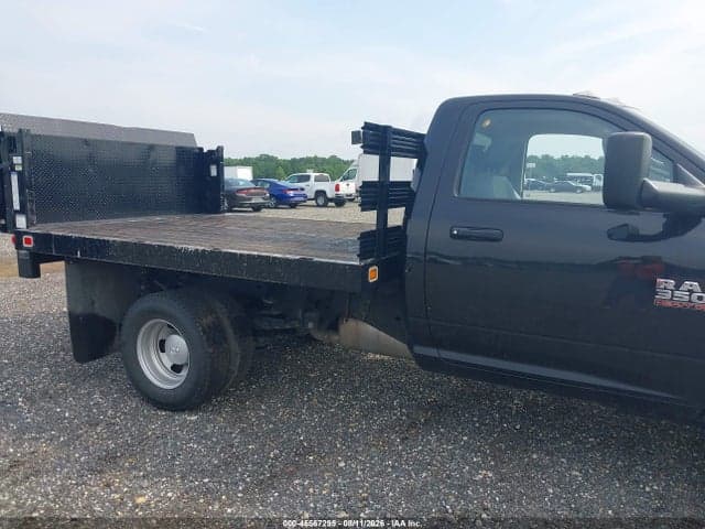 2017 RAM 3500 CHASSIS TRADESMAN/SLT 8