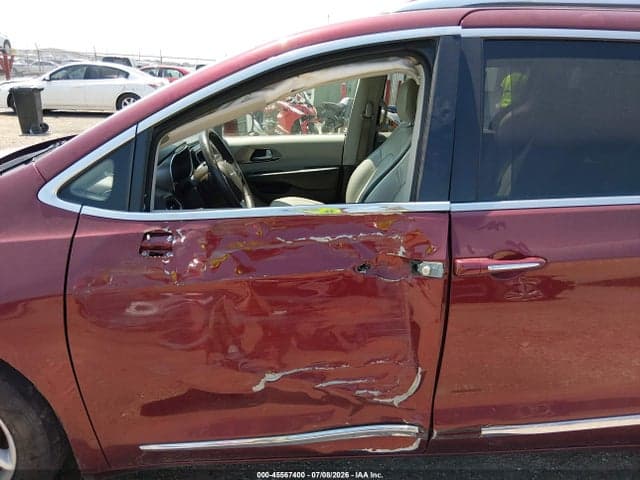 2017 CHRYSLER PACIFICA TOURING-L PLUS 6