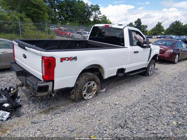 2025 FORD F-350 XLT 4