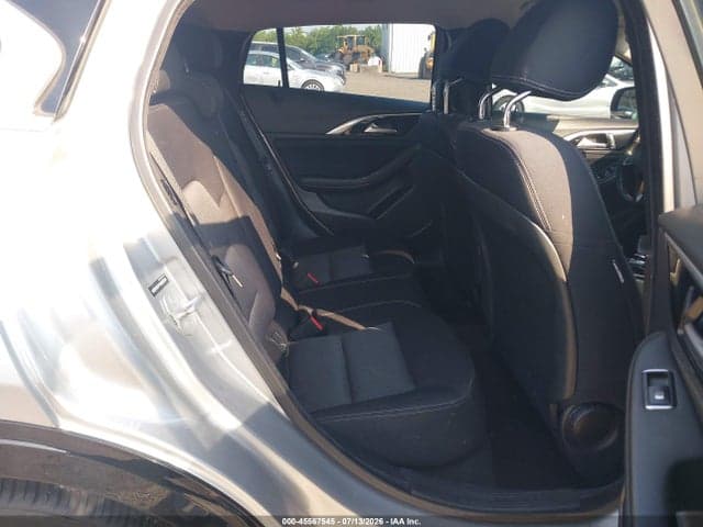 2017 INFINITI QX30 8