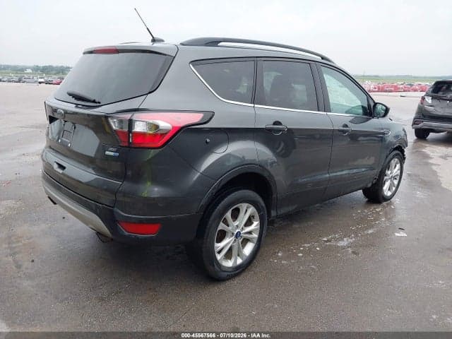 2018 FORD ESCAPE SE 4