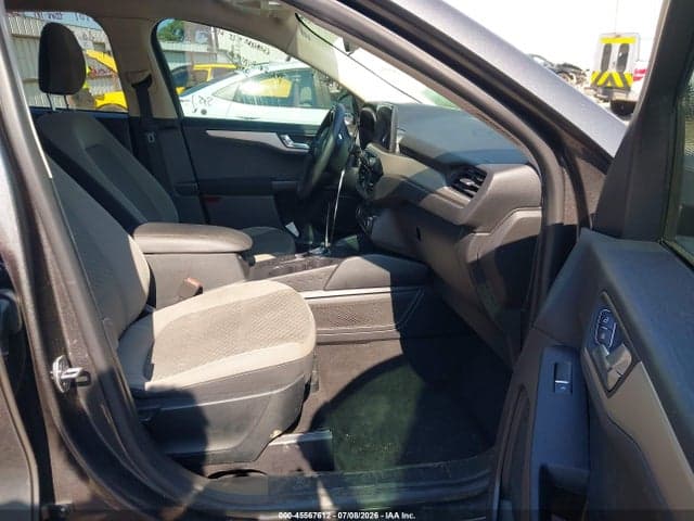 2020 FORD ESCAPE SE 6