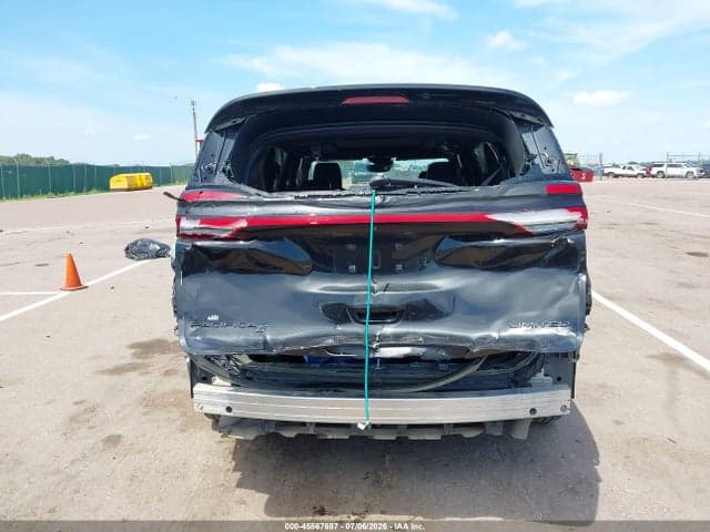 2022 CHRYSLER PACIFICA LIMITED 17