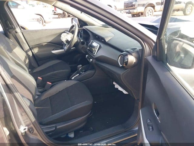 2020 NISSAN KICKS SV XTRONIC CVT 5