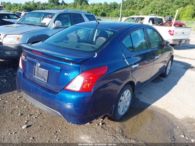2018 NISSAN VERSA 1.6 SV 4