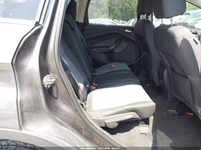 2017 FORD ESCAPE SE 8
