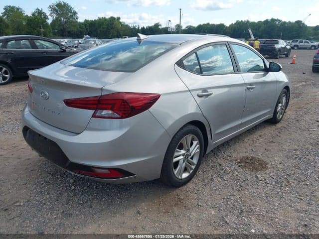 2020 HYUNDAI ELANTRA SEL 4