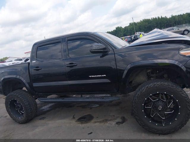 2017 TOYOTA TACOMA SR5 V6 13