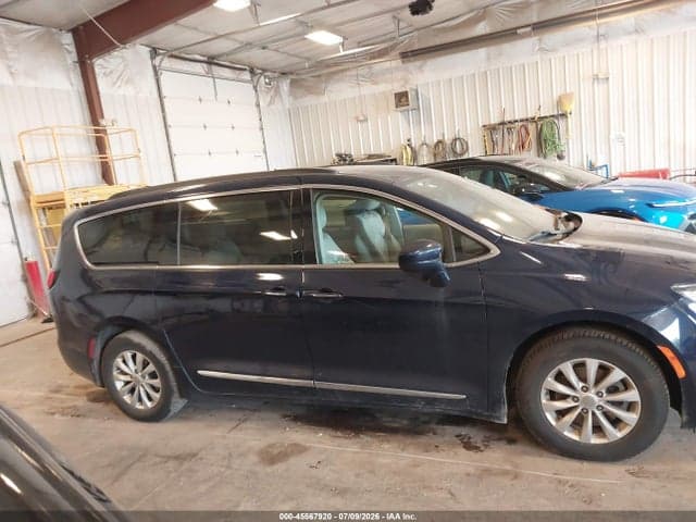2017 CHRYSLER PACIFICA TOURING-L 13