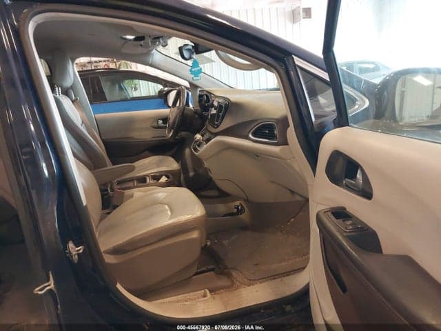 2017 CHRYSLER PACIFICA TOURING-L 5