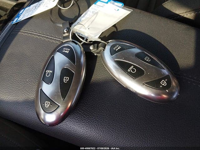 2025 HYUNDAI SANTA CRUZ SE 11