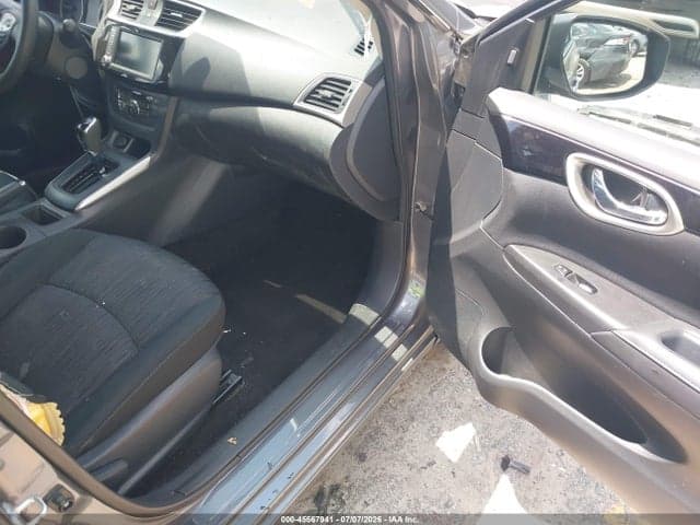 2019 NISSAN SENTRA SV 5