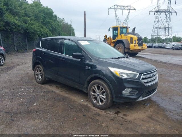 2017 FORD ESCAPE SE 1