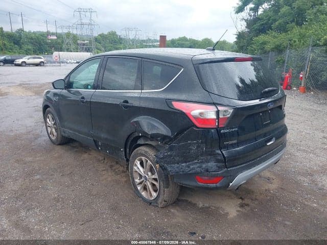 2017 FORD ESCAPE SE 3