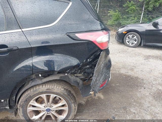 2017 FORD ESCAPE SE 6