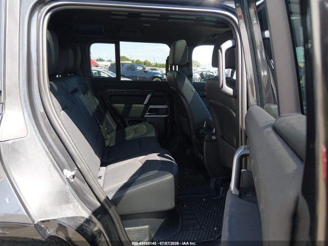 2023 LAND ROVER DEFENDER 110 X-DYNAMIC SE 8
