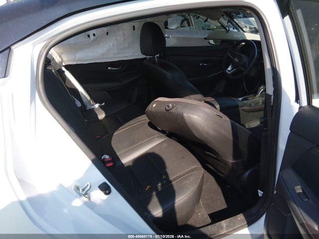 2021 NISSAN SENTRA SR XTRONIC CVT 8
