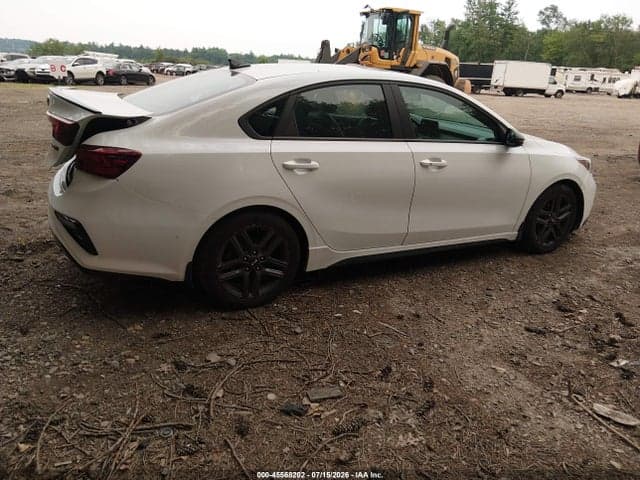 2021 KIA FORTE GT-LINE 4