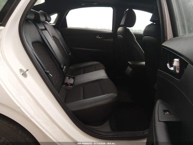 2021 KIA FORTE GT-LINE 8