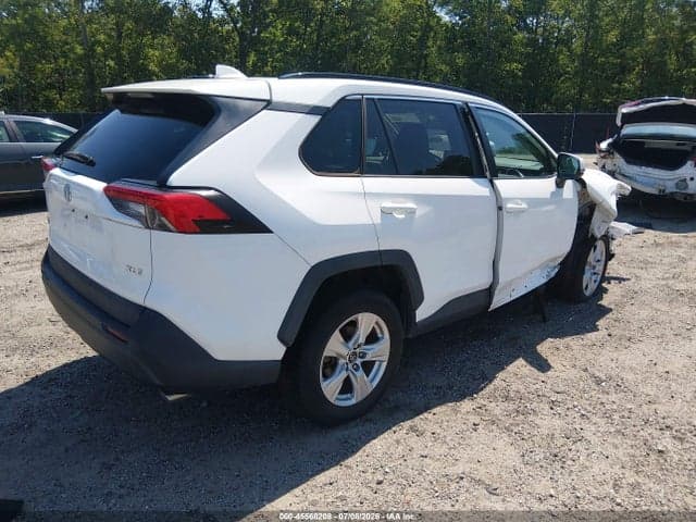 2020 TOYOTA RAV4 XLE 4