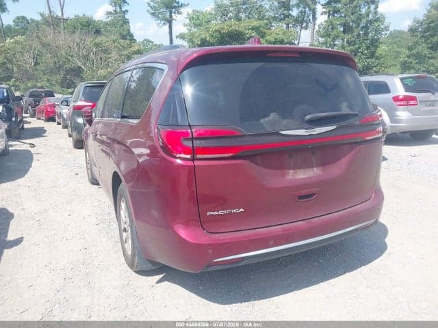 2021 CHRYSLER PACIFICA TOURING 3
