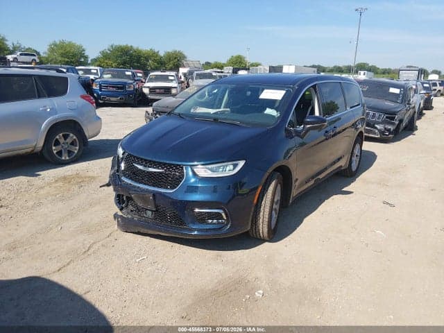 2023 CHRYSLER PACIFICA TOURING L AWD 2