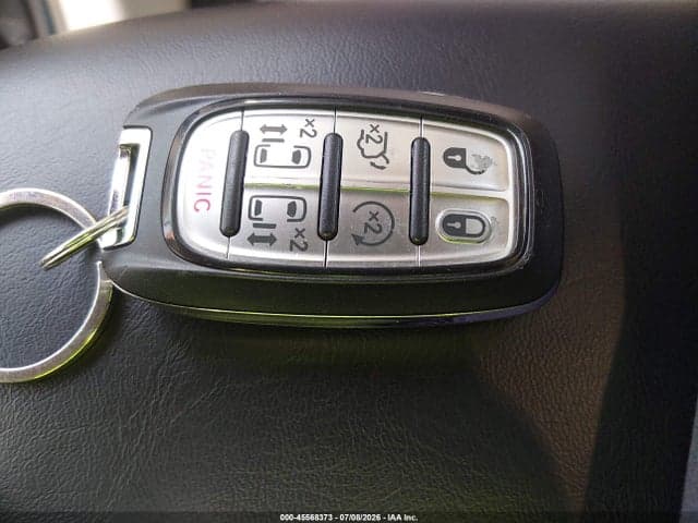 2023 CHRYSLER PACIFICA TOURING L AWD 11