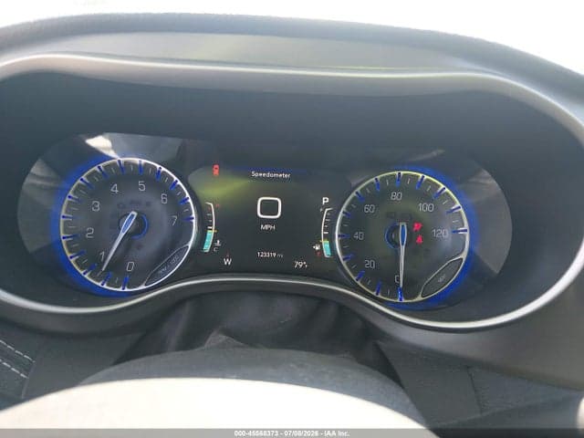2023 CHRYSLER PACIFICA TOURING L AWD 7