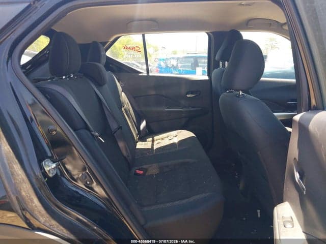 2020 NISSAN KICKS SV XTRONIC CVT 8