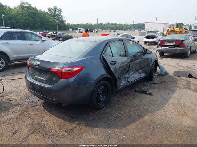 2017 TOYOTA COROLLA LE 4