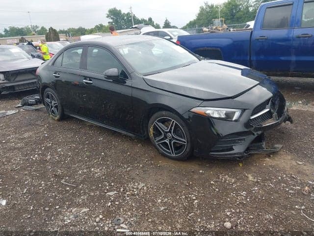 2019 MERCEDES-BENZ A 220