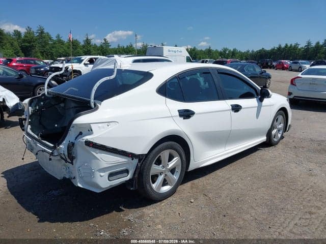2025 TOYOTA CAMRY SE 4