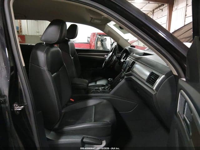2019 VOLKSWAGEN ATLAS 3.6L V6 SE W/TECHNOLOGY R-LINE 5