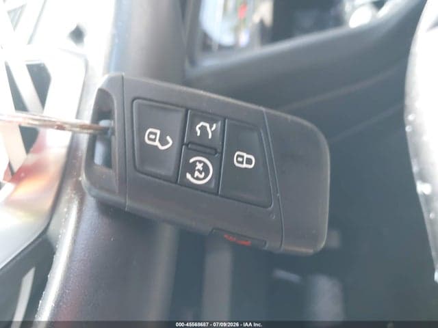 2022 VOLKSWAGEN TIGUAN 2.0T SE 11
