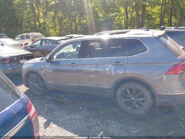 2022 VOLKSWAGEN TIGUAN 2.0T SE 14