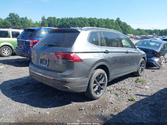 2022 VOLKSWAGEN TIGUAN 2.0T SE 4