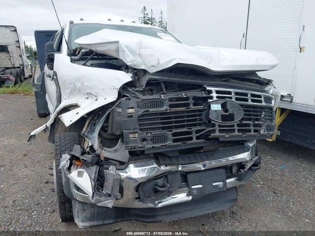 2025 FORD F-550 CHASSIS LARIAT/XL/XLT 11