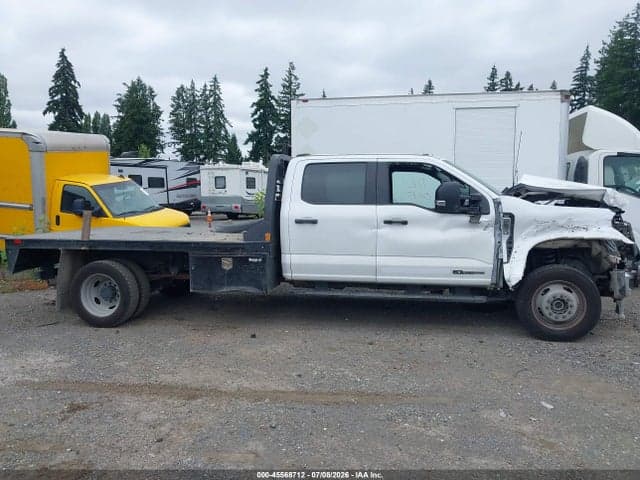 2025 FORD F-550 CHASSIS LARIAT/XL/XLT 17