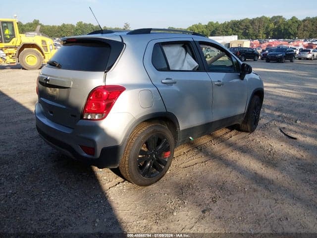 2021 CHEVROLET TRAX AWD LT 4