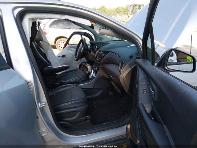 2021 CHEVROLET TRAX AWD LT 5