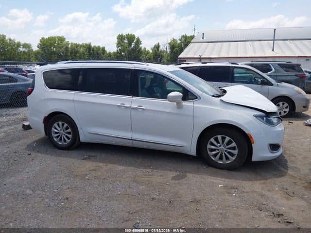 2018 CHRYSLER PACIFICA TOURING L PLUS 13