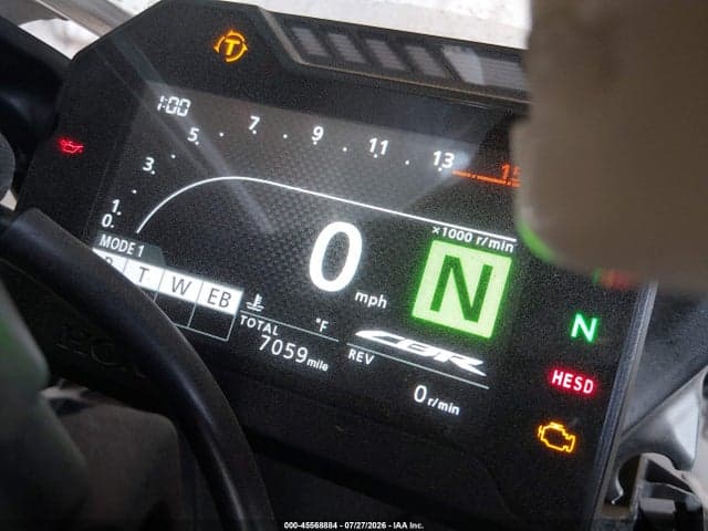 2026 HONDA CBR1000 RR 5